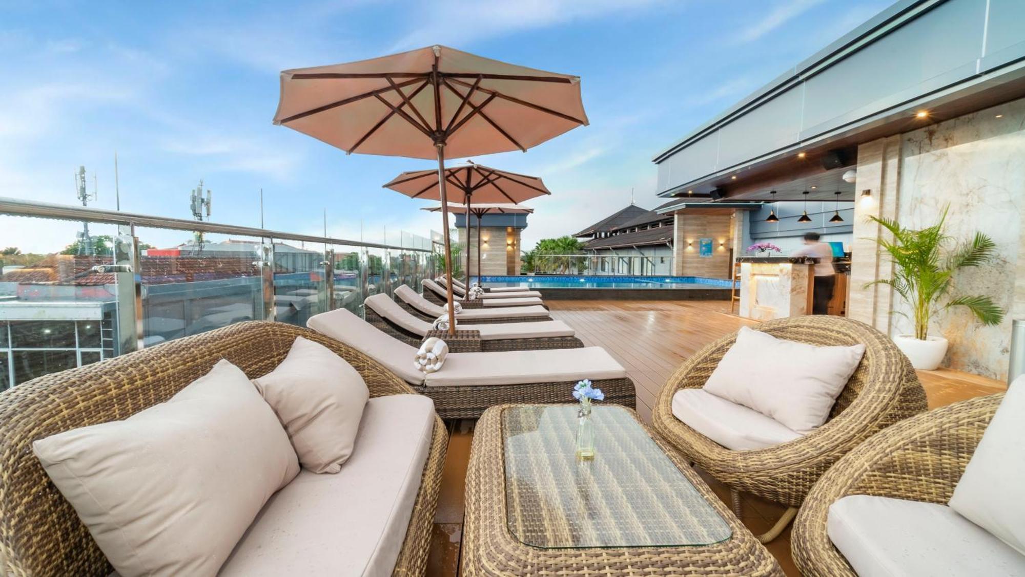City Of Aventus Hotel - Denpasar Eksteriør billede