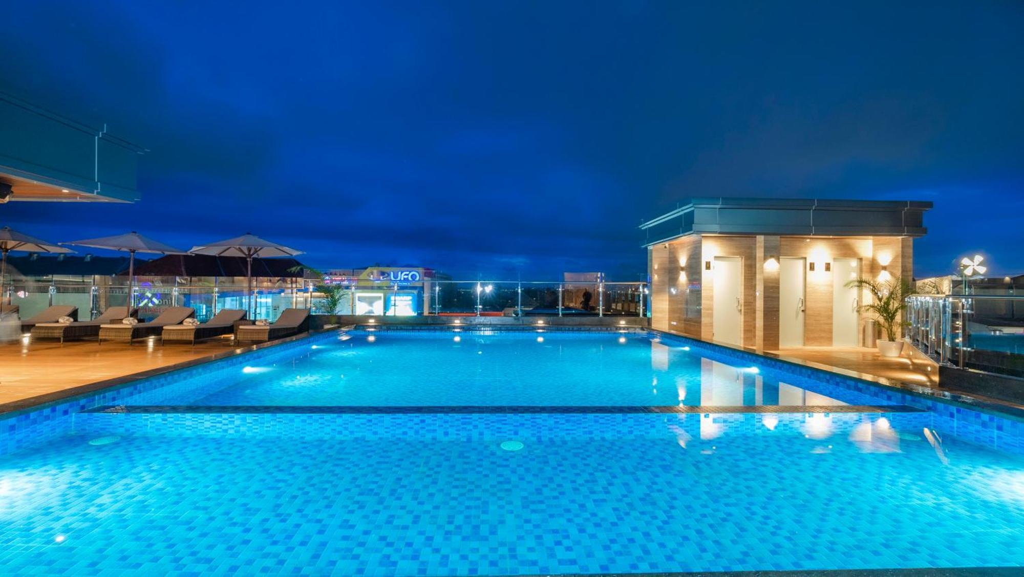 City Of Aventus Hotel - Denpasar Eksteriør billede