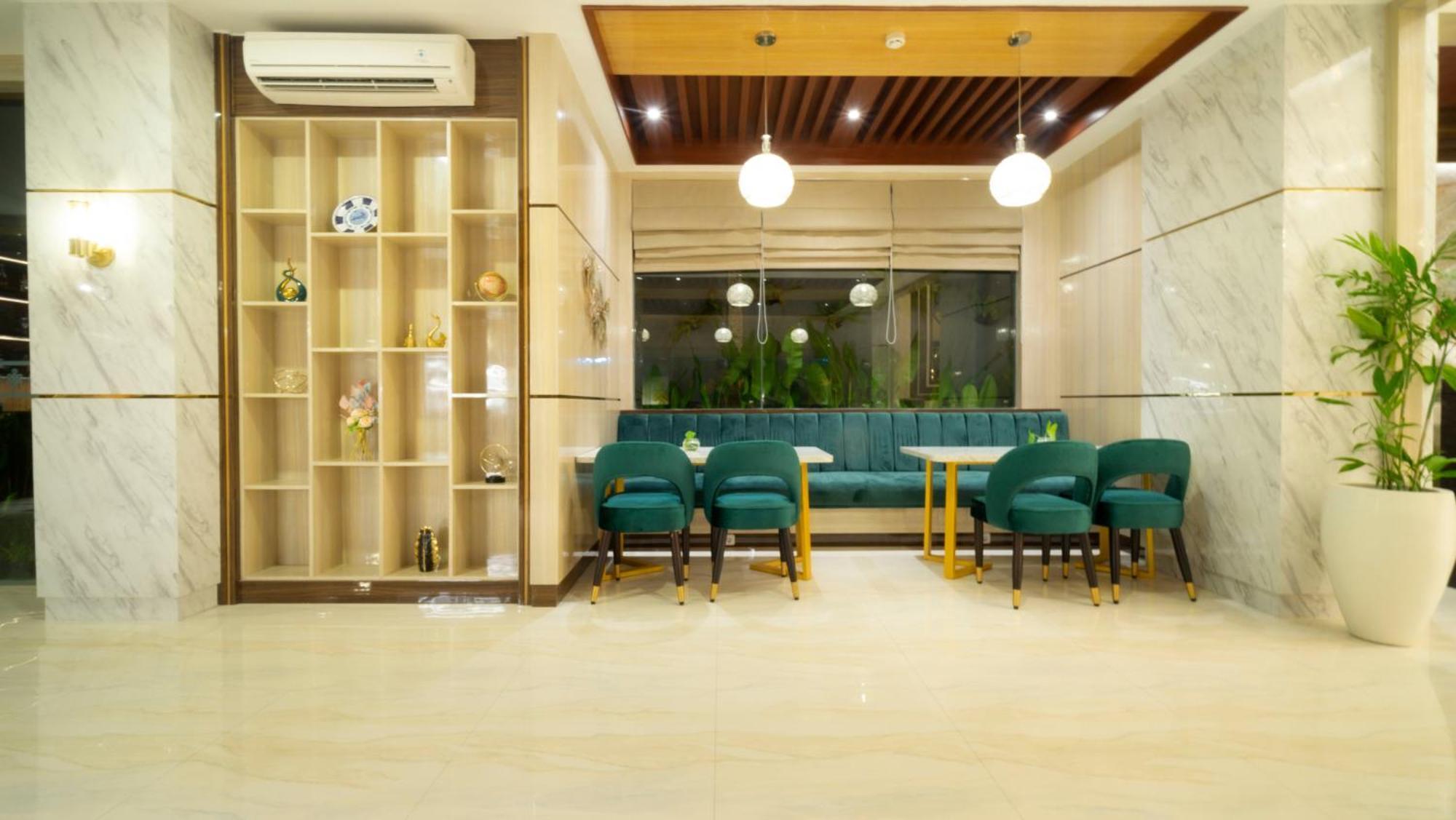 City Of Aventus Hotel - Denpasar Eksteriør billede